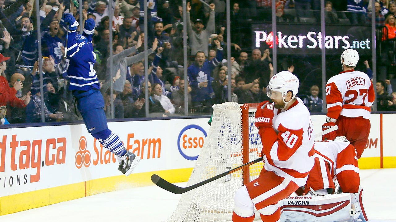 Panik, Bernier lead Maple Leafs over Red Wings again